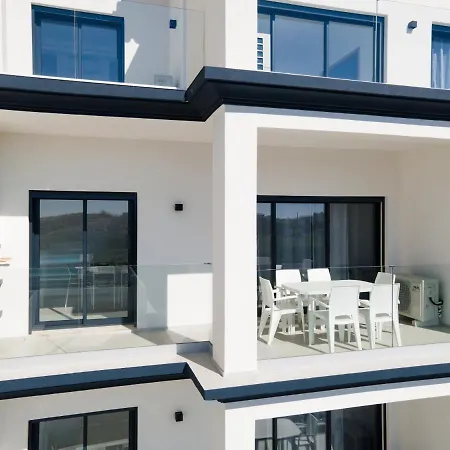 Correeira Luxury Residence T2 E - Albufeira, Pools, Wifi, Bbq, Beach Lejlighed *