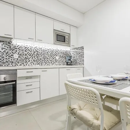 Correeira Luxury Residence T2 E - Albufeira, Pools, Wifi, Bbq, Beach * Albufeira