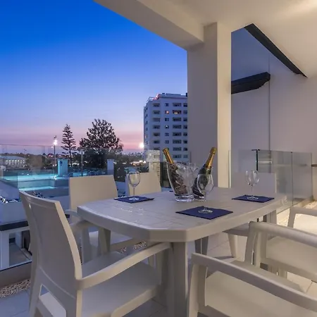 Apartment Correeira Luxury Residence T2 E - Albufeira, Pools, Wifi, Bbq, Beach Albufeira